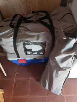 grande tente de camping