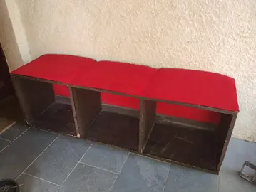 Banc de couloir ou de véranda