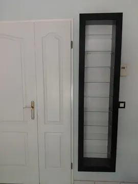 Vitrine Ikea en bois