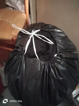 donne gros lot de sacs de vêtements, couverture à venir chercher sur place
