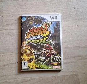 Boite et notice du jeu Wii Mario Strikers FR, sans le CD de jeu