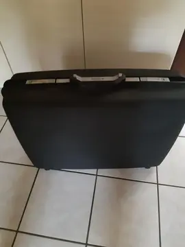 Valise Samsonite usagée (sans roulettes)