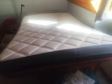 Donne matelas, bon état, propre sans tache