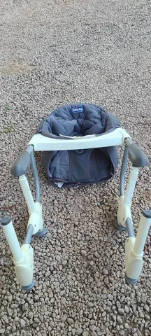 Assise bébé adaptable CHICCO