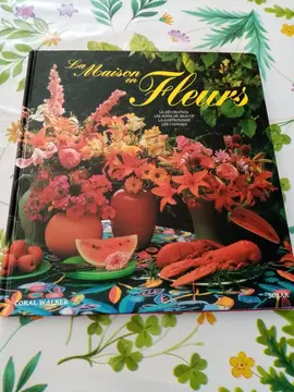 livre LA MAISON EN FLEURS