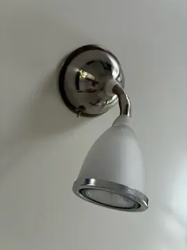 Spot Ikea applique murale