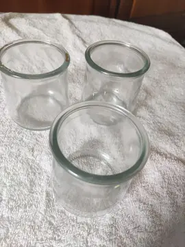 pots de yaourt vide en verre