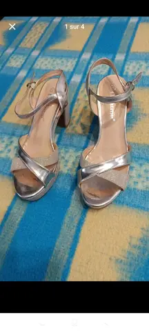 SANDALES À TALONS FEMMES