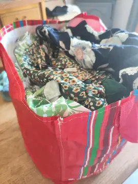 divers vêtements femme Ado