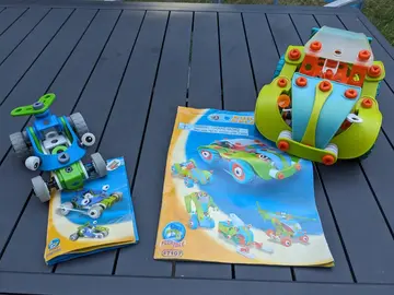 2 voitures Meccano