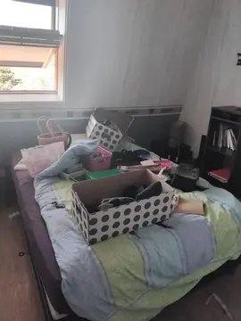 2 lits 2 places avec 2 matelas + 1 lit 1 place avec matelas