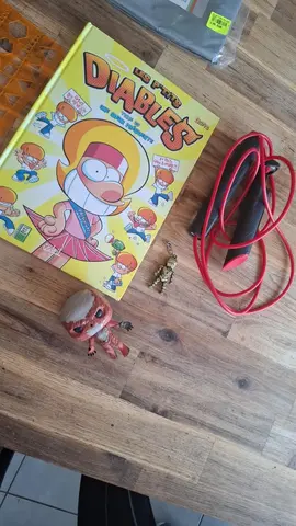 livre et corde a sauter