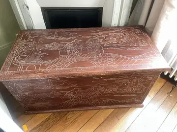 grand coffre en bois