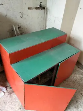 meuble en contre-plaqué