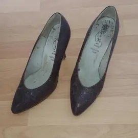 chaussures pure cuir à talon taille 40