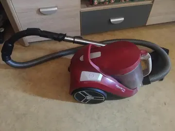 aspirateur sans sac, à réparer