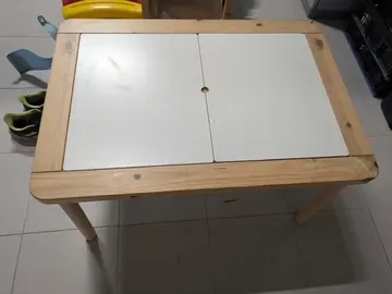 table pour enfant