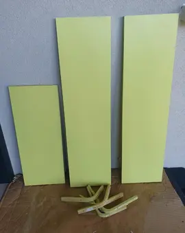 3 étagères de couleur verte