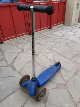 Trottinette 3 roues pour enfant