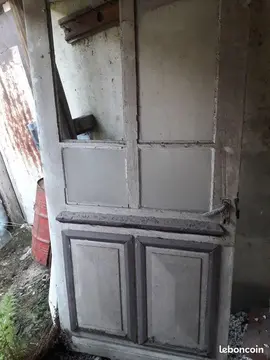 Porte pour hangar, serre, poulailler...