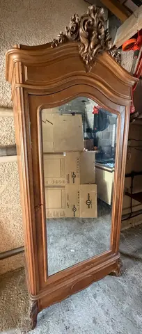 Armoire en bois