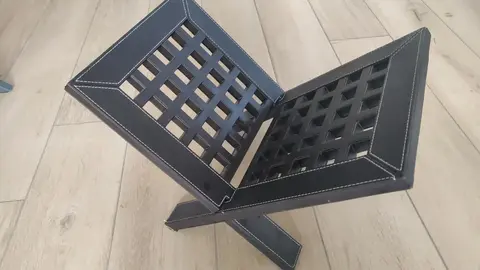 Porte-revue pliable