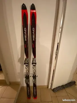 Skis et batons
