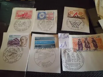 LOT 11 DE TIMBRES 1 ER JOUR