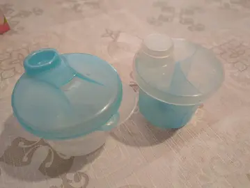 doseur de lait en poudre bébé