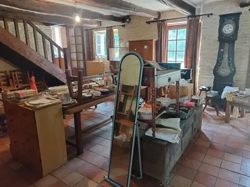 nous donnons tout ce qui restera le samedi 18 juillet de 9:00 à 18:00