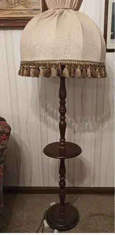lampe à pied, lampadaire salon