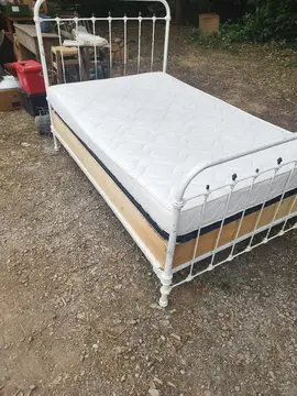 lit métallique 120 cm + sommier et matelas