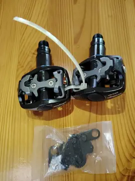 pédales automatiques WELLGO avec cales