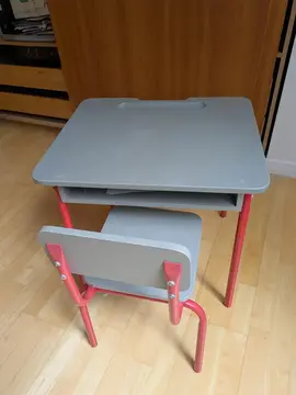Bureau d'enfant
