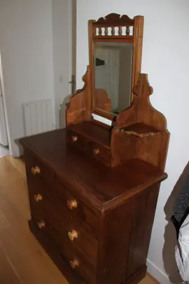 COIFFEUSE COMMODE