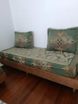 2 seddaris