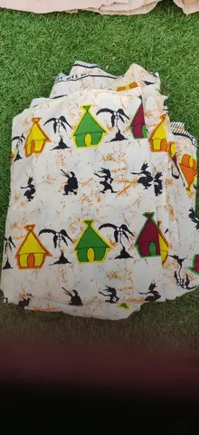 Tissu motifs africains - 1,09 x 3,3 m environ