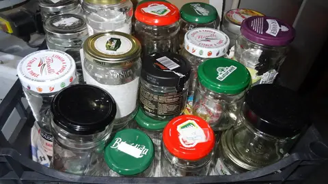 Lot de pots vides