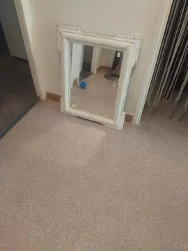 Miroir avec cadre en bois