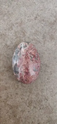 Oeuf décoratif (marbre ??)