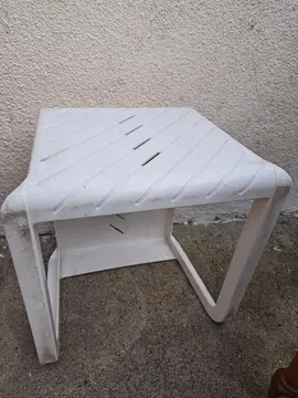 tabouret plastique bland