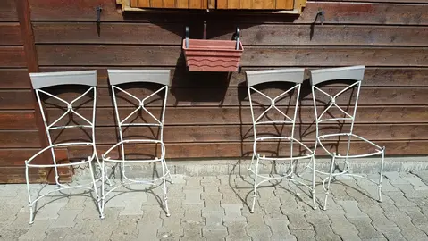 chaises