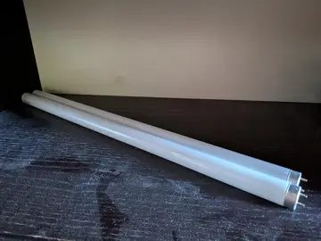 lampe + tubes neon