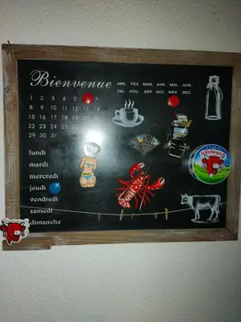 Calendrier Perpétuel Aimanté 53X43 cm