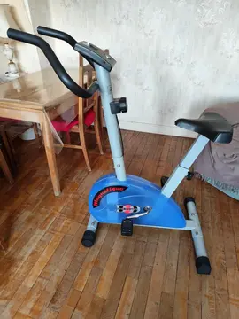 vélo d'appartement manuel