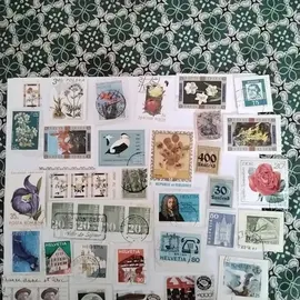 donne timbres collection étrangers 1lot par envoie n15
