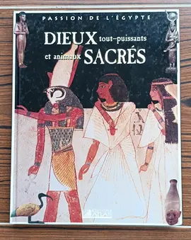 Livre Dieux Sacrés Égyptiens