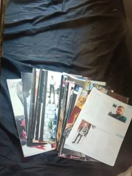 Plusieurs posters de stars