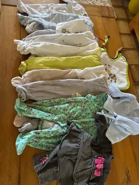 lot vêtement pour bébé 1mois