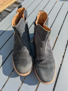 1 PAIRES BOTTINES T.35